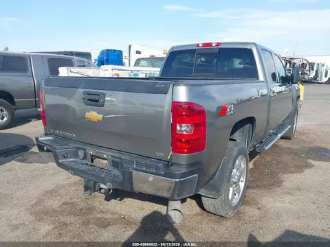 2014 Chevrolet Silverado 2500hd Ltz VIN 1GC1KYE80EF131381 фото 4