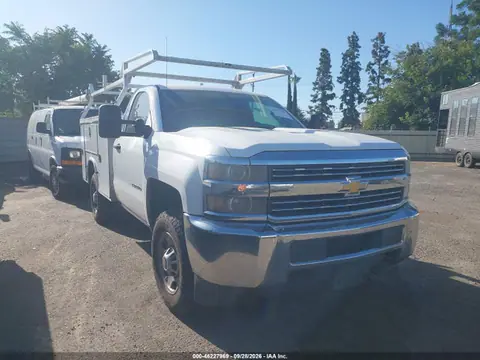 1GB0CUEG3FZ552993 — 2015 Chevrolet Silverado 2500HD Wt, Естественный износ (Normal Wear & Tear), фото до ремонта