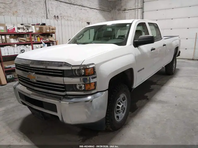 1GC1KUEG1JF259140 — 2018 Chevrolet Silverado 2500HD Wt, фото 2 с аукциона IAAI 13.10.2026, Естественный износ