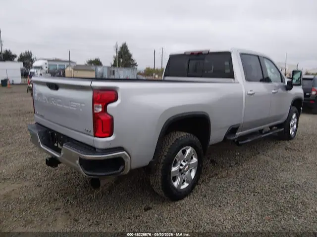 1GC4YUEY7PF252674 — 2023 Chevrolet Silverado 3500HD 4WD Long Bed LTZ, фото 4 с аукциона IAAI 14.10.2026, Естественный износ
