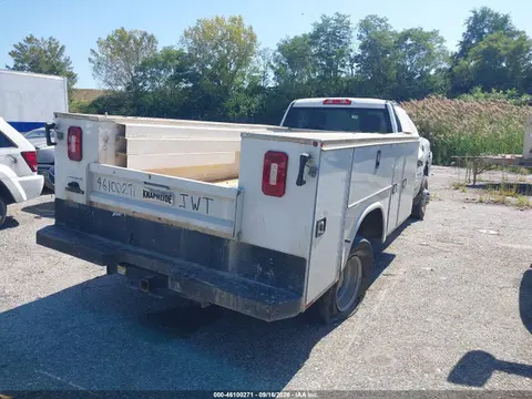 2024 Chevrolet Silverado 3500hd Chassis Work Truck VIN 1GB3YSEY6RF276973 фото 4