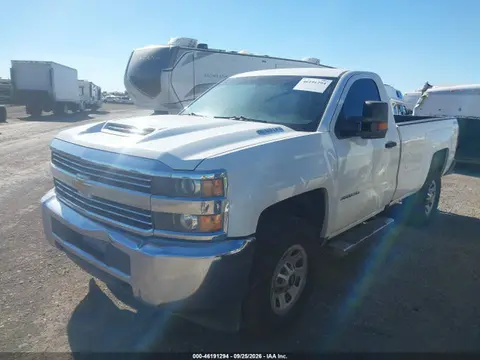 2018 Chevrolet Silverado 3500hd Wt VIN 1GC3KYEY5JZ282461 фото 2