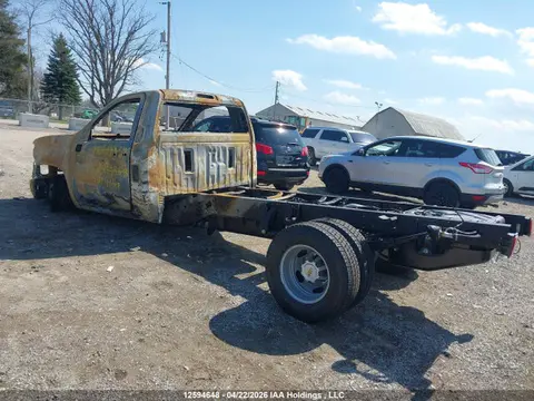 2026 Chevrolet Silverado C3500 VIN 1GB3ARE71TF238529 фото 3