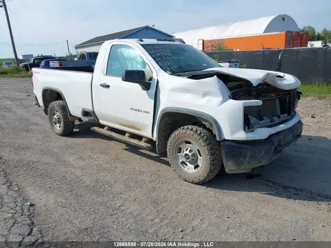 1GC3YLE7XRF350713 — 2024 Chevrolet Silverado K2500 Heavy Duty, Передняя часть (Front), фото до ремонта