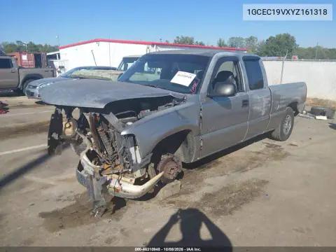 2000 Chevrolet Silverado 1500 VIN 1GCEC19VXYZ161318 фото 2