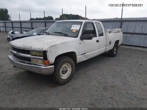1GCGC29R3YF508281 — 2000 Chevrolet Silverado, фото 3 с аукциона IAAI, Не указано