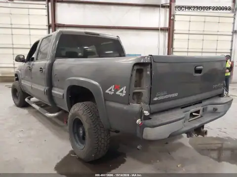 1GCHK23G02F220093 — 2002 Chevrolet Silverado, фото 4 с аукциона IAAI, Правый бок