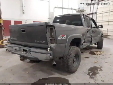 1GCHK23G02F220093 — 2002 Chevrolet Silverado, фото 5 с аукциона IAAI, Правый бок