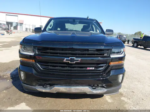 1GCVKREC1JZ266843 — 2018 Chevrolet Silverado, Правая сторона, фото до ремонта