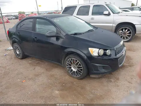 1G1JA5SH1F4210408 — 2015 Chevrolet Sonic LS Auto, Естественный износ (Normal Wear & Tear), фото до ремонта