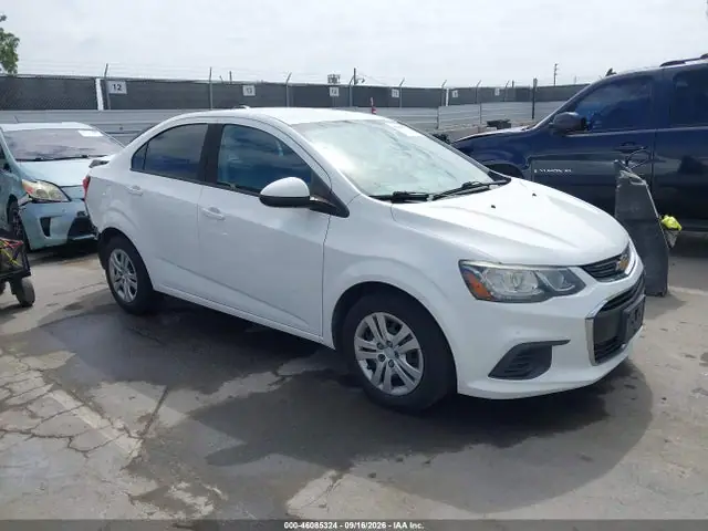 1G1JB5SG4H4114991 — 2017 Chevrolet Sonic LS Auto, Задняя часть (Rear), фото до ремонта