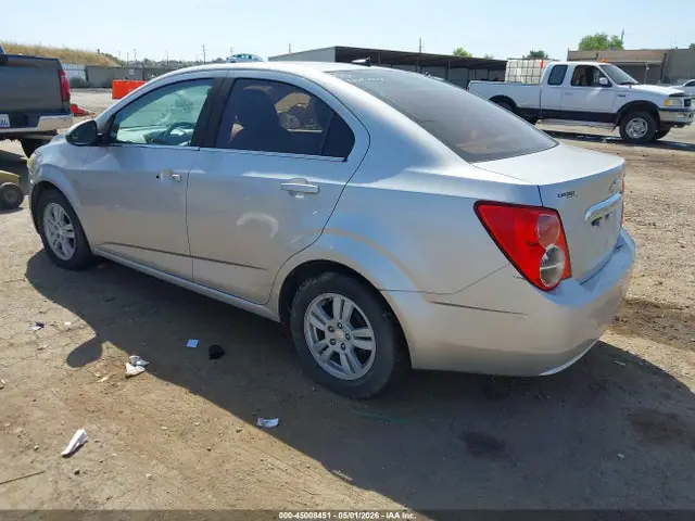 1G1JC5SG9E4104711 — 2014 Chevrolet Sonic LT Auto, фото 3 с аукциона IAAI 14.10.2026, Передняя часть