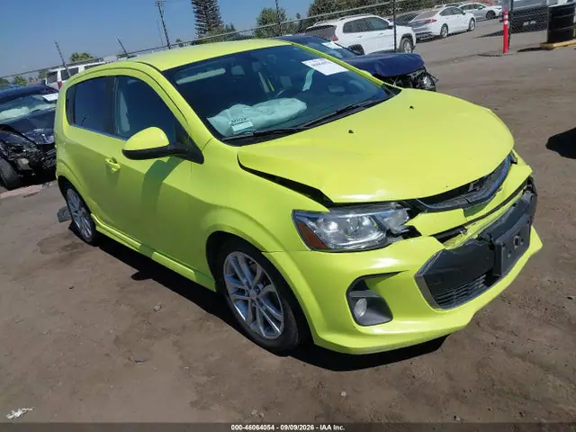 1G1JD6SB8K4112284 — 2019 Chevrolet Sonic LT Auto, Передняя часть (Front End), фото до ремонта
