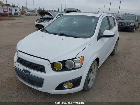 2016 Chevrolet SONIC LT VIN 1G1JC6SBXG4167104 фото 2