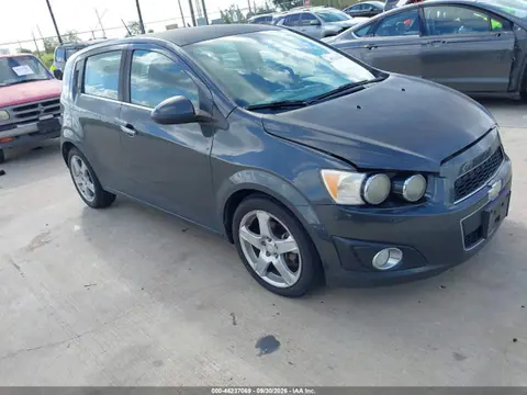 1G1JE6SBXG4160289 — 2016 Chevrolet Sonic LTZ Auto, Естественный износ (Normal Wear & Tear), фото до ремонта