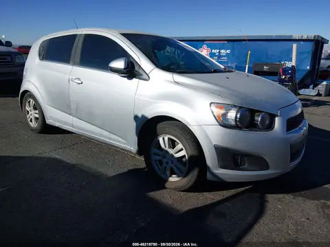 1G1JC6SH0E4189632 — 2014 Chevrolet Sonic, Естественный износ (Normal Wear & Tear), фото до ремонта