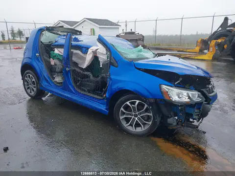 1G1JK6SH3J4131635 — 2018 Chevrolet Sonic, Повреждения со всех сторон, фото до ремонта