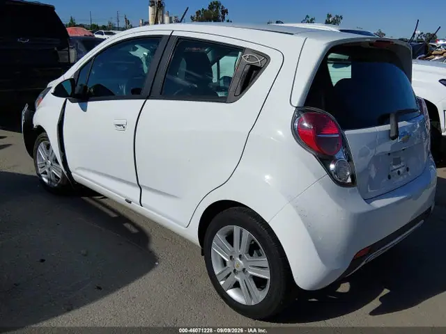 KL8CB6S92EC438555 — 2014 Chevrolet Spark LS Auto, фото 3 с аукциона IAAI 30.09.2026, Передняя часть слева