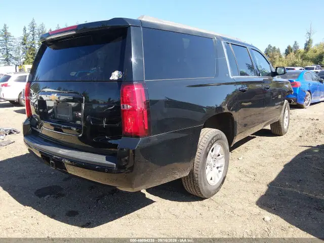 1GNSKJKC8FR639464 — 2015 Chevrolet Suburban 1500 LT, фото 4 с аукциона IAAI 14.10.2026, Передняя часть