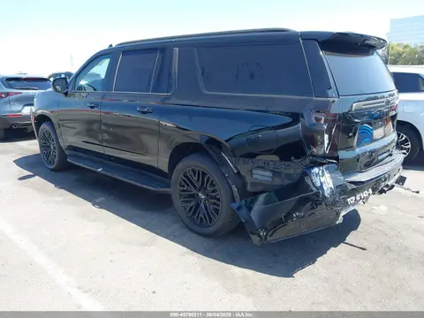 2021 Chevrolet Suburban 2wd Lt VIN 1GNSCCKD7MR193161 фото 3