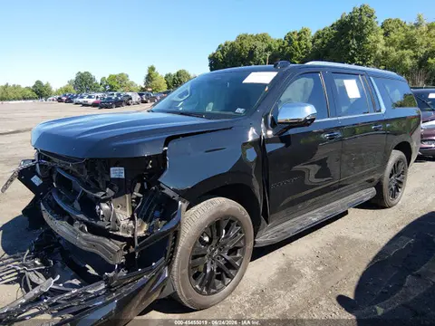 2025 Chevrolet Suburban 4wd Premier VIN 1GNS6FRD7SR392450 фото 2