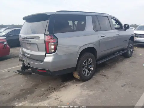 2024 Chevrolet Suburban 4wd Z71 VIN 1GNSKDKDXRR231448 фото 4