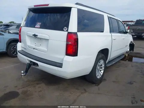 2017 Chevrolet Suburban Ls VIN 1GNSCGKC3HR352813 фото 4