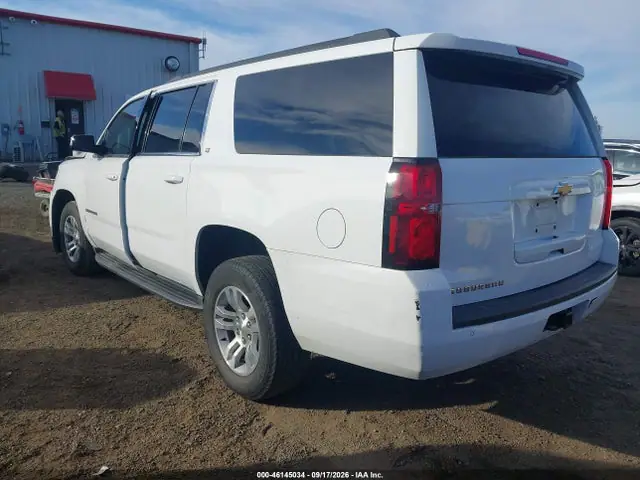 2018 Chevrolet Suburban Lt VIN 1GNSKHKC8JR233332 фото 3