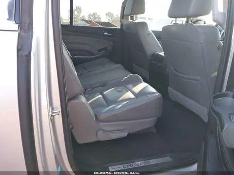 2019 Chevrolet Suburban Lt VIN 1GNSKHKC0KR205204 фото 8