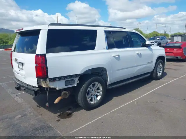 2019 Chevrolet Suburban Lt VIN 1GNSCHKC2KR149389 фото 4