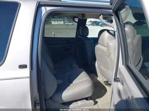 2004 Chevrolet Suburban 1500 Lt VIN 1GNFK16Z44J142472 фото 9