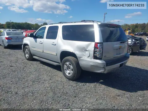 2014 Chevrolet Suburban 1500 Ls VIN 1GNSKHE70ER174233 фото 4