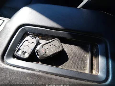 1GNSKKKC8FR245517 — 2015 Chevrolet Suburban, Естественный износ, фото до ремонта