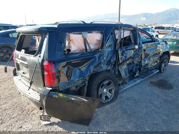1GNSKHKC0GR100590 — 2016 Chevrolet Suburban, фото 4 с аукциона IAAI, Биологическая или химическая опасность