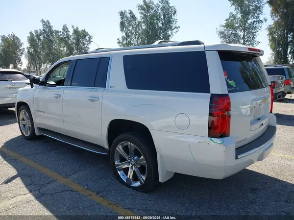 1GNSKJKC9GR304473 — 2016 Chevrolet Suburban, фото 3 с аукциона IAAI, LEFT & RIGHT SIDE