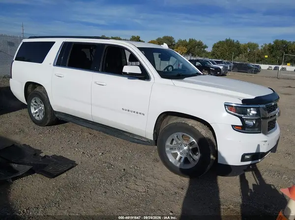 1GNSKHKC9GR366948 — 2016 Chevrolet Suburban, Град (Hail), фото до ремонта
