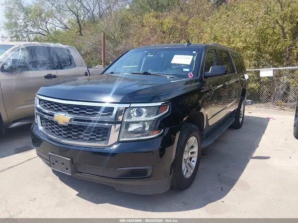 1GNSCHKC3GR405935 — 2016 Chevrolet Suburban, фото 2 с аукциона IAAI, Угон