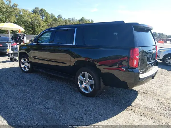 1GNSKHKC9GR117453 — 2016 Chevrolet Suburban, фото 3 с аукциона IAAI 08.10.2026, Задняя часть слева