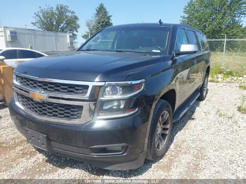 2017 Chevrolet Suburban VIN 1GNSKHKC2HR266840 фото 2