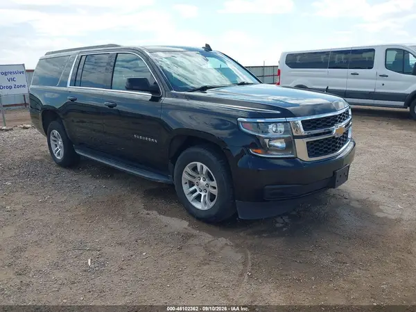 1GNSKGEC5HR329953 — 2017 Chevrolet Suburban, Град (Hail), фото до ремонта