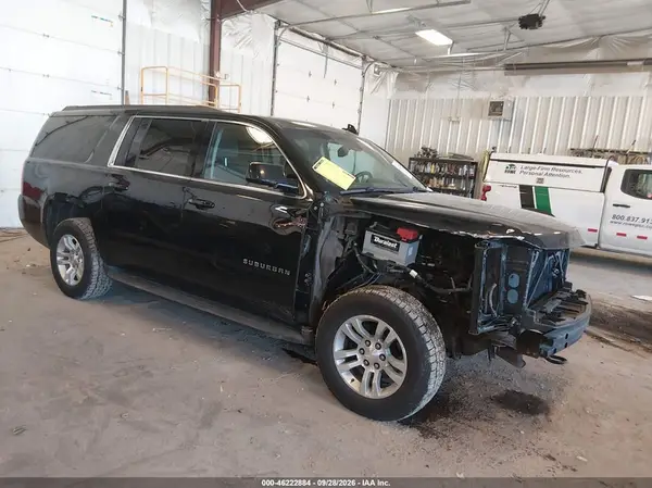 1GNSKKEC5JR291309 — 2018 Chevrolet Suburban, Передняя часть (Front End), фото до ремонта