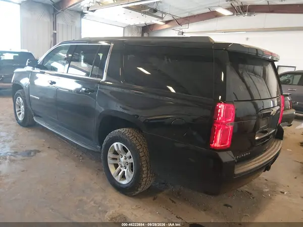 1GNSKKEC5JR291309 — 2018 Chevrolet Suburban, фото 3 с аукциона IAAI, Передняя часть