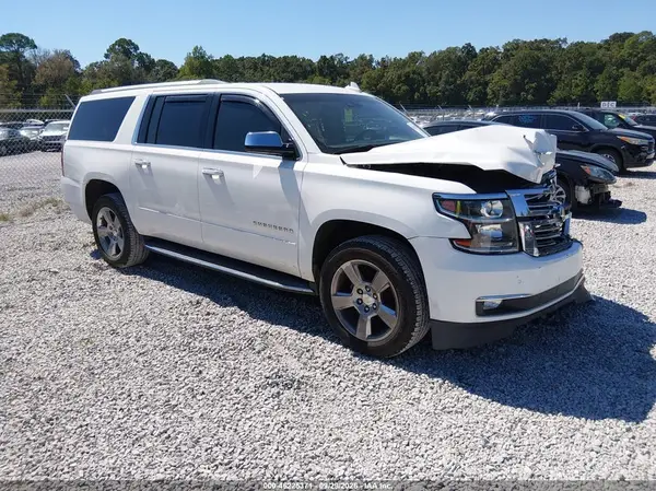 1GNSCJKC0JR101170 — 2018 Chevrolet Suburban, Передняя часть (Front End), фото до ремонта