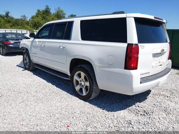 1GNSCJKC0JR101170 — 2018 Chevrolet Suburban, фото 3 с аукциона IAAI, Передняя часть