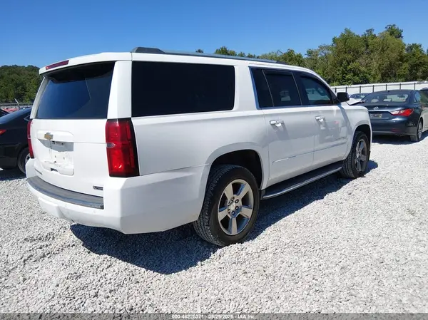 1GNSCJKC0JR101170 — 2018 Chevrolet Suburban, фото 4 с аукциона IAAI, Передняя часть