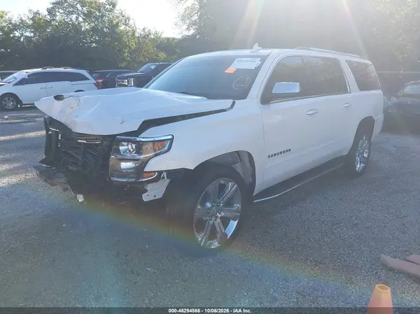1GNSKJKC2KR154280 — 2019 Chevrolet Suburban, фото 2 с аукциона IAAI, Передняя часть