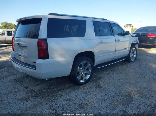 1GNSKJKC2KR154280 — 2019 Chevrolet Suburban, фото 4 с аукциона IAAI, Передняя часть