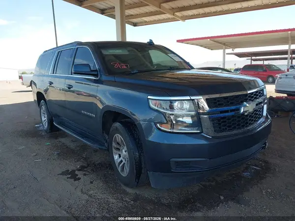 1GNSCHKC6LR119720 — 2020 Chevrolet Suburban, Естественный износ (Normal Wear & Tear), фото до ремонта