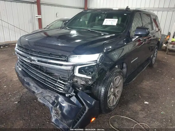 1GNSKCKD1MR428365 — 2021 Chevrolet Suburban, фото 2 с аукциона IAAI, Передняя часть