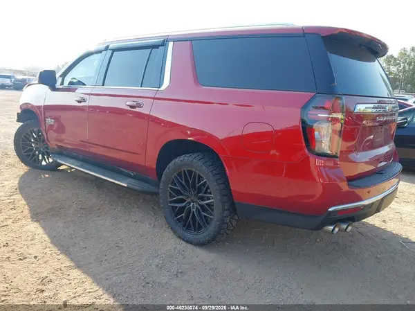 1GNSKFKD3RR337073 — 2024 Chevrolet Suburban, фото 3 с аукциона IAAI, Передняя часть